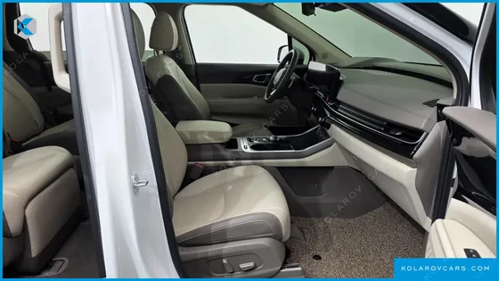 KIA CARNIVAL DIESEL 7-SEATER SIGNATURE
