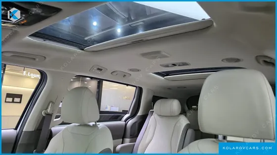 KIA CARNIVAL DIESEL 7-SEATER SIGNATURE