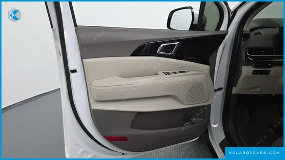 KIA CARNIVAL DIESEL 7-SEATER SIGNATURE