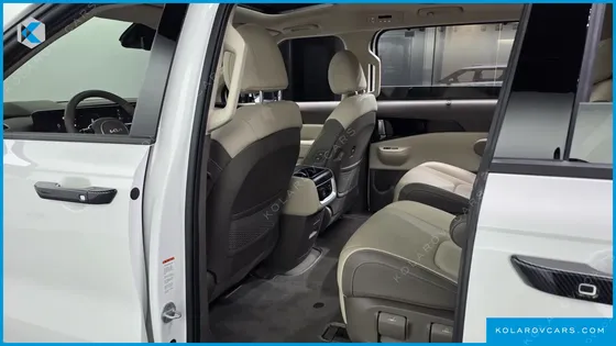 KIA CARNIVAL DIESEL 7-SEATER SIGNATURE