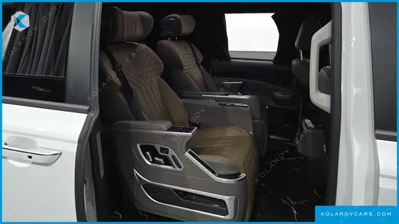 KIA CARNIVAL HEV 9-SEATER HI-LIMOUSINE (SPECIAL VEHICLE)