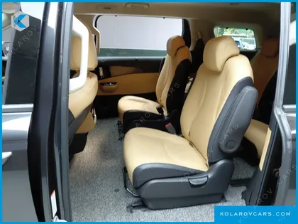 KIA CARNIVAL DIESEL 9-SEATER NOBLESSE
