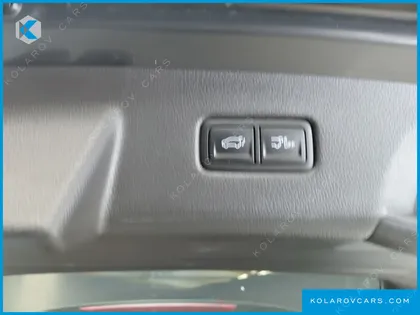 KIA CARNIVAL DIESEL 9-SEATER NOBLESSE