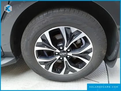 KIA CARNIVAL DIESEL 9-SEATER NOBLESSE