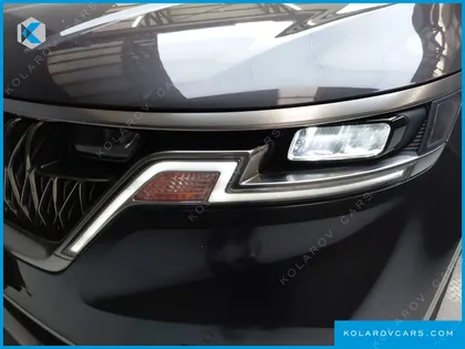 KIA CARNIVAL DIESEL 9-SEATER NOBLESSE