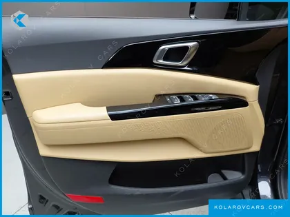 KIA CARNIVAL DIESEL 9-SEATER NOBLESSE