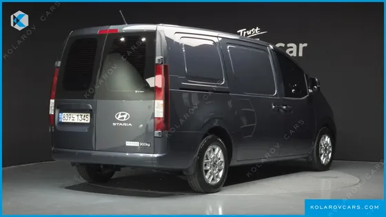 HYUNDAI STARIA CARGO 3-SEATER