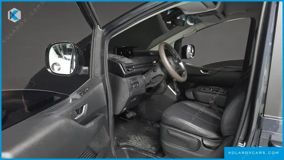 HYUNDAI STARIA CARGO 3-SEATER