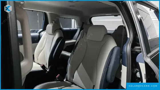 KIA CARNIVAL HEV 9SEATER SIGNATURE