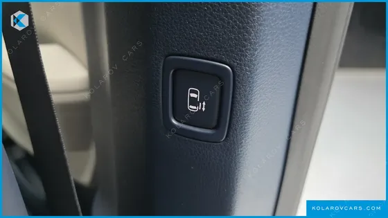 KIA CARNIVAL HEV 9SEATER SIGNATURE