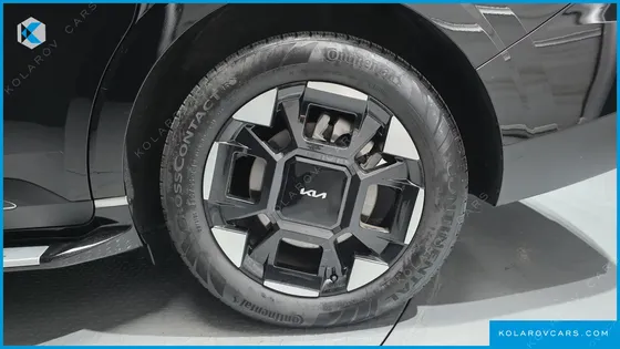 KIA CARNIVAL HEV 9SEATER SIGNATURE