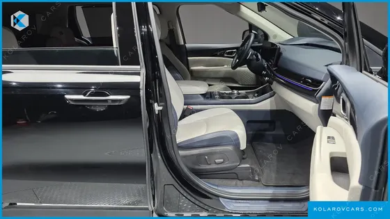 KIA CARNIVAL HEV 9SEATER SIGNATURE