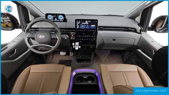 HYUNDAI STARIA HEV 1.6 LOUNGE 7-SEATER