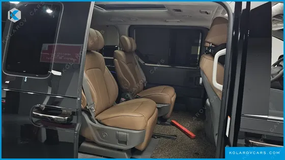 HYUNDAI STARIA HEV 1.6 LOUNGE 7-SEATER