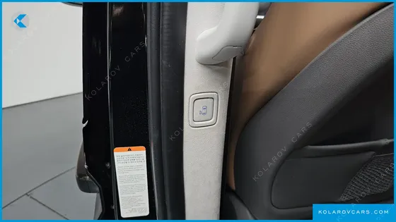 HYUNDAI STARIA HEV 1.6 LOUNGE 7-SEATER