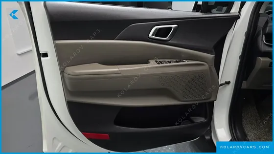 KIA CARNIVAL HEV 9SEATER NOBLESS