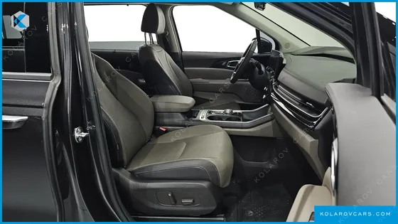 KIA CARNIVAL DIESEL 9-SEATER SIGNATURE