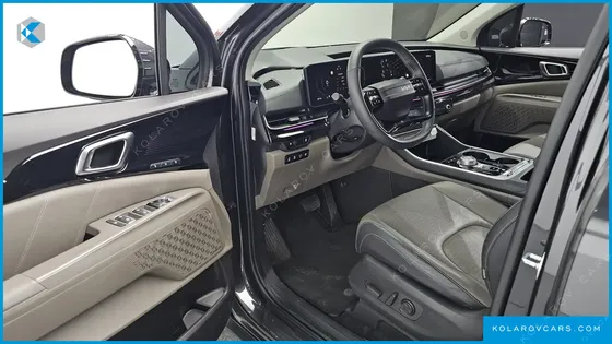 KIA CARNIVAL DIESEL 9-SEATER SIGNATURE