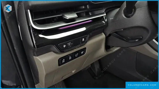 KIA CARNIVAL DIESEL 9-SEATER SIGNATURE