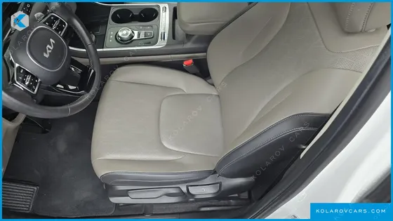 KIA CARNIVAL DIESEL 9-SEATER PRESTIGE
