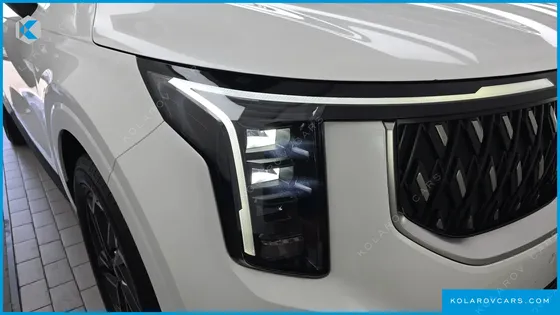 KIA CARNIVAL DIESEL 9-SEATER PRESTIGE