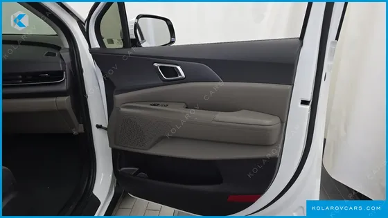 KIA CARNIVAL DIESEL 9-SEATER PRESTIGE