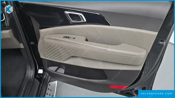 KIA CARNIVAL GASOLINE 7-SEATER GRAVITY