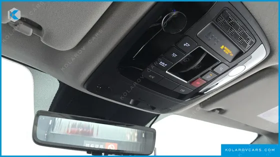 KIA CARNIVAL GASOLINE 7-SEATER GRAVITY