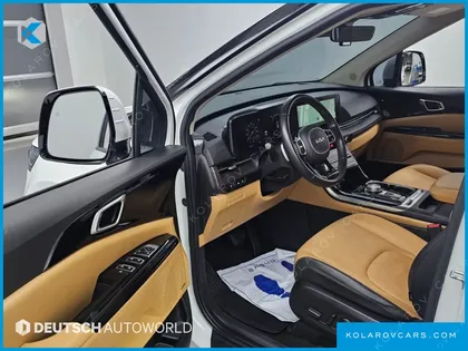 KIA CARNIVAL GASOLINE 11-SEATER NOBLESSE