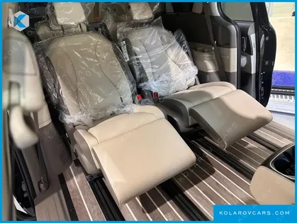 KIA CARNIVAL HEV 9SEATER GRAVITY