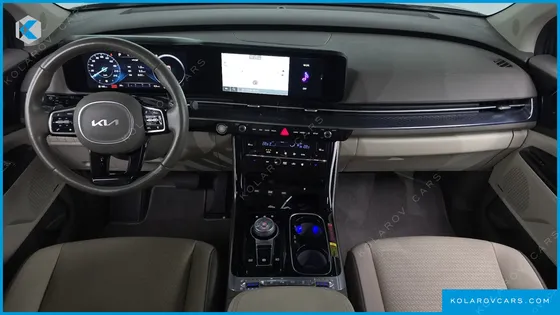 KIA CARNIVAL DIESEL 7-SEATER HI-LIMOUSINE