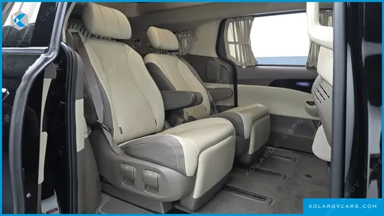 KIA CARNIVAL DIESEL 7-SEATER HI-LIMOUSINE