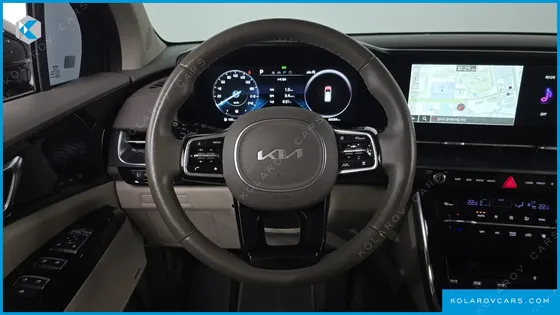 KIA CARNIVAL DIESEL 7-SEATER HI-LIMOUSINE
