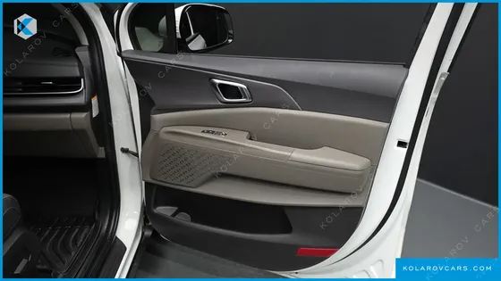 KIA CARNIVAL HEV 7SEATER NOBLESS