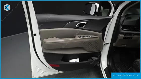 KIA CARNIVAL HEV 7SEATER NOBLESS