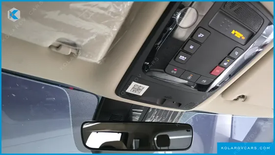 KIA CARNIVAL GASOLINE 9-SEATER NOBLESSE