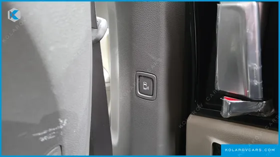 KIA CARNIVAL GASOLINE 9-SEATER NOBLESSE