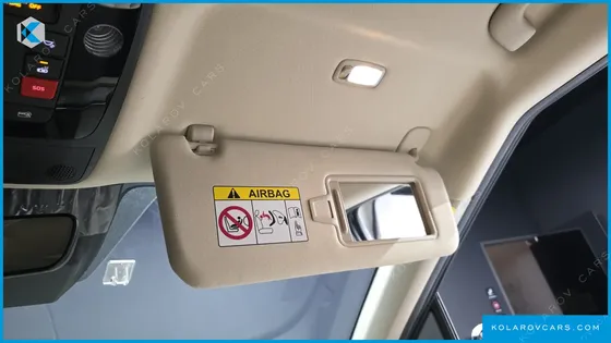 KIA CARNIVAL GASOLINE 9-SEATER NOBLESSE