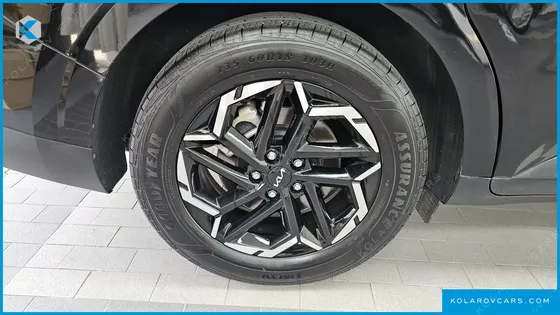 KIA CARNIVAL DIESEL 9-SEATER NOBLESSE