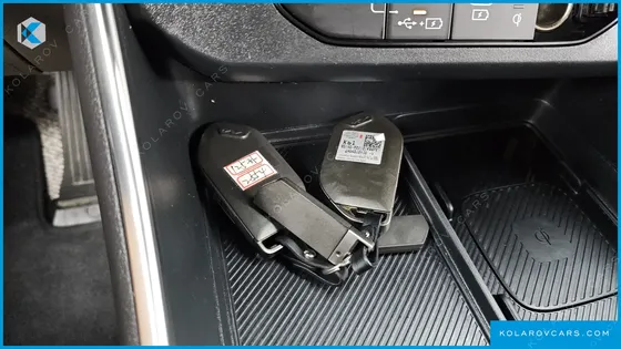 KIA CARNIVAL DIESEL 9-SEATER NOBLESSE
