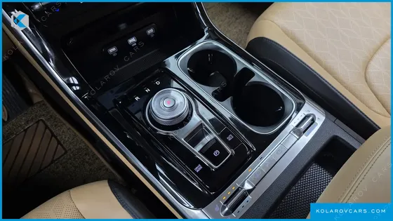 KIA CARNIVAL GASOLINE 9-SEATER NOBLESSE