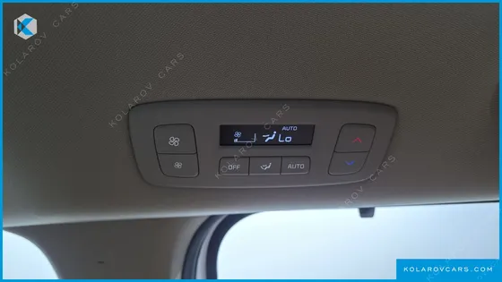 KIA CARNIVAL GASOLINE 9-SEATER NOBLESSE