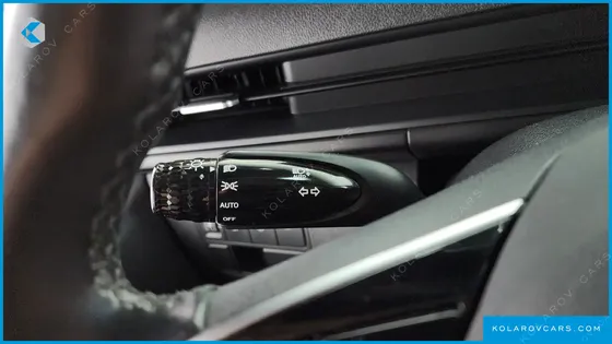 HYUNDAI STARIA TOURER 11-SEATER