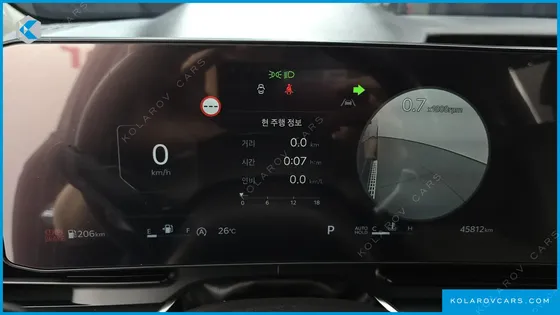 KIA CARNIVAL DIESEL 9-SEATER GRAVITY