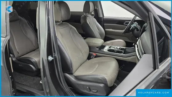 KIA CARNIVAL DIESEL 9-SEATER GRAVITY