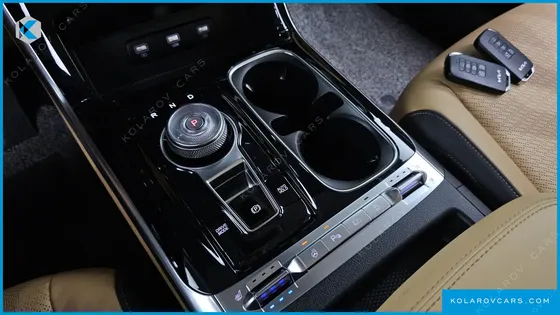 KIA CARNIVAL DIESEL 7-SEATER NOBLESSE