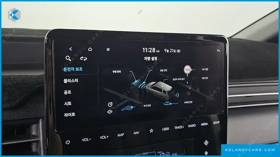 HYUNDAI STARIA L3.5 LOUNGE 9-SEATER