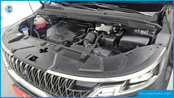 KIA CARNIVAL DIESEL 7-SEATER HI-LIMOUSINE