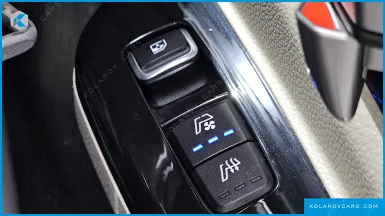 KIA CARNIVAL DIESEL 7-SEATER HI-LIMOUSINE