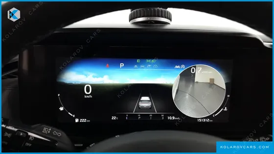 KIA CARNIVAL DIESEL 9-SEATER SIGNATURE